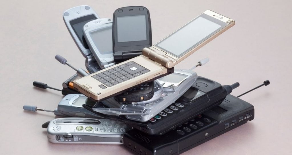 День народження мобільного телефону