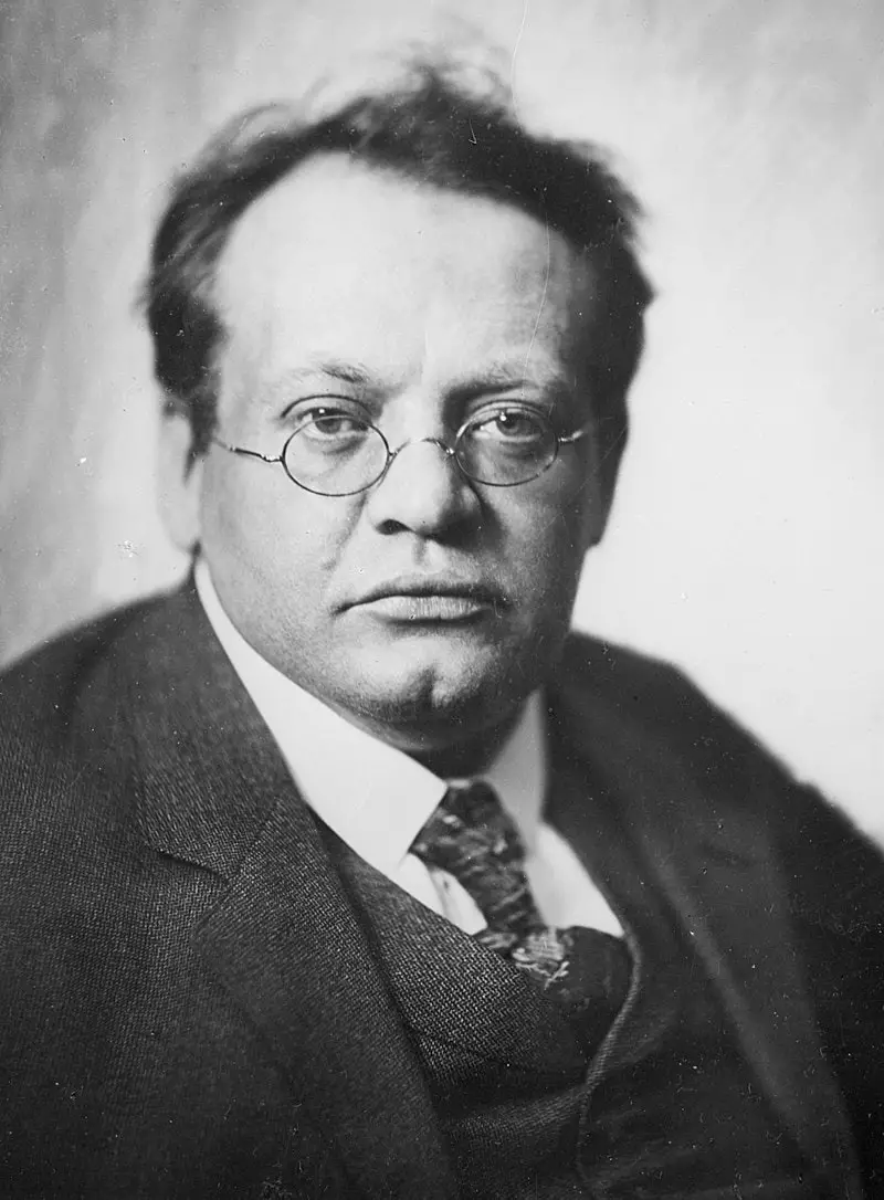 Макс Регер - DAY TODAY