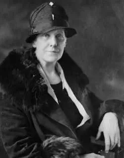 https://daytoday.ua/wp-content/uploads/2021/04/Anna-Dzharvis.webp