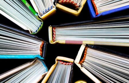 День працівників видавництв, поліграфії і книгорозповсюдження в Україні