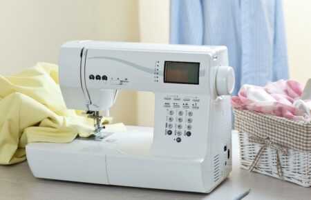 День швейної машини