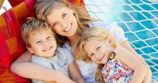 День «Обійміть своїх дітей»