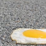 День смаження яєчні на тротуарі