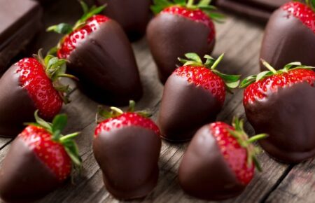 День "Все у шоколаді" (National Chocolate Covered Anything Day)