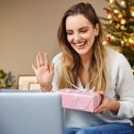 День "Подзвони другу" (National Call a Friend Day)