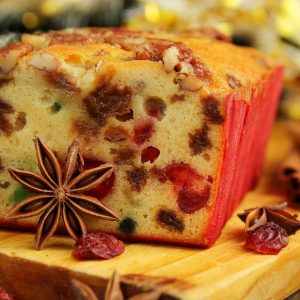 День фруктового торта (National Fruitcake Day)