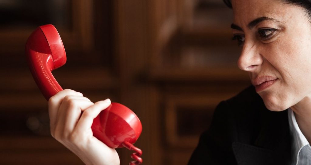 День скигліїв (​National Whiners Day)