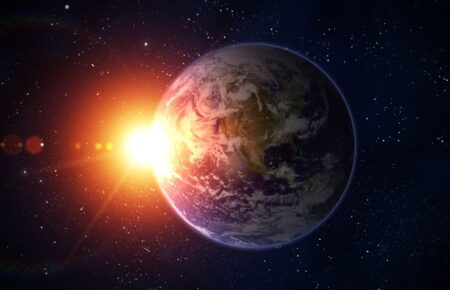 Земля в перигелії (Earth at Perihelion) відзначають 4 січня.