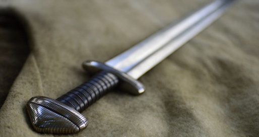 Всесвітній день ковтачів мечів